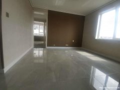 *东关、一中学区，婚房地暖，3楼90平64.8万