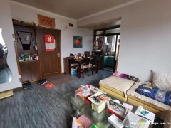■41.6万急售，东盛山庄，83平精装3室客厅带窗，带小房，