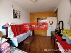 出售体育公园边上精装2楼，带小房仅售30万，双气齐全