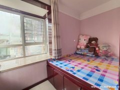 █温馨佳苑电梯房，102平大三居新装修婚房地暖，带小房和车位