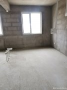 ■世纪华城一期电梯洋房，8楼108平带2个小房，急售有钥匙
